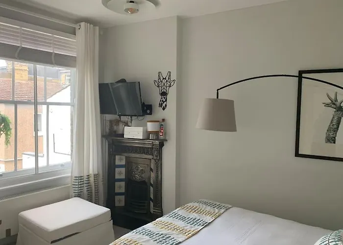 Beautiful Flat In Fulham!